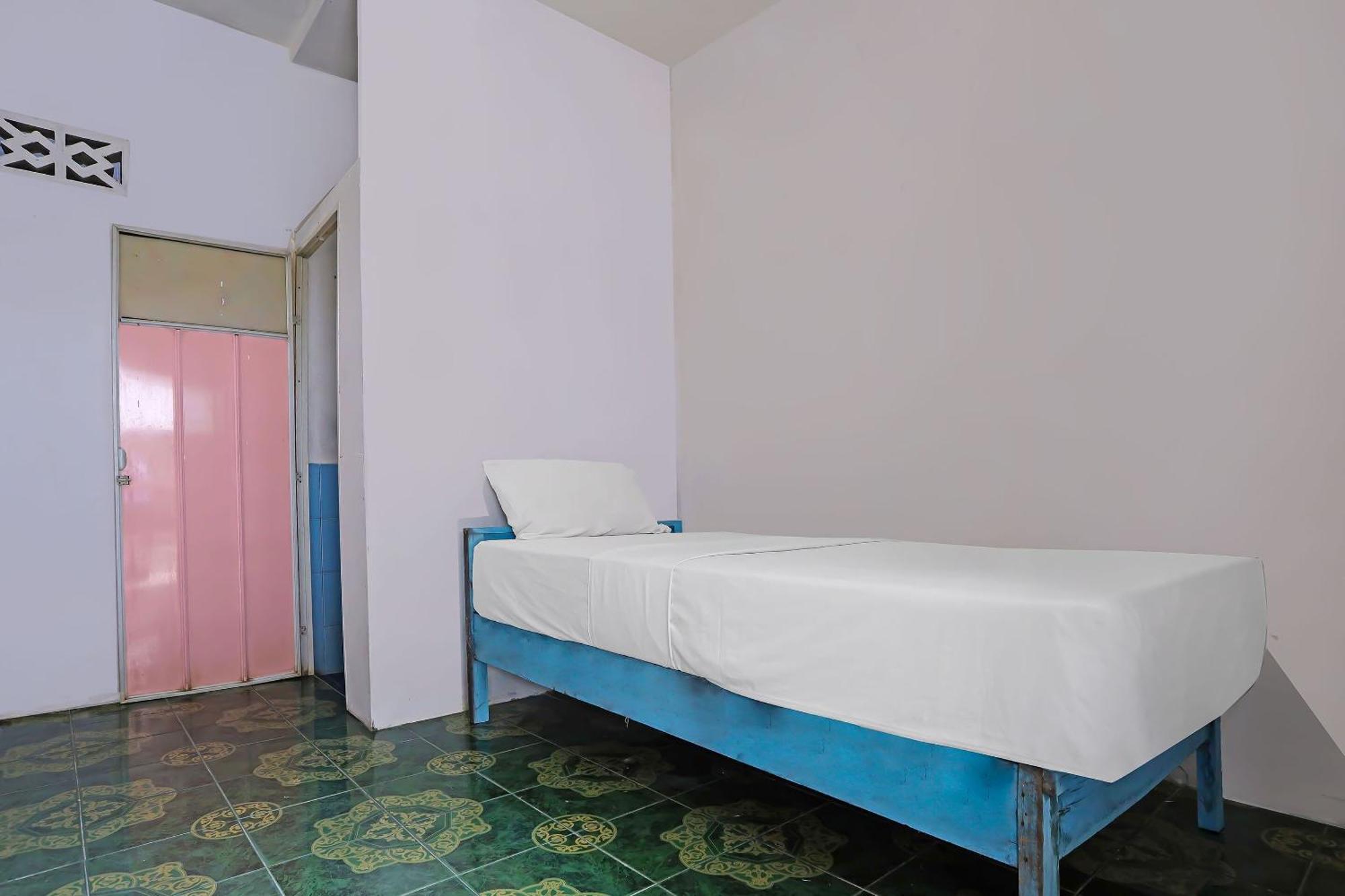 Spot On 92421 City Kost Syariah Pangkal Pinang Exterior foto